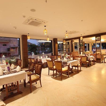 Hotel Maria Park Muvattupuzha ภายนอก รูปภาพ